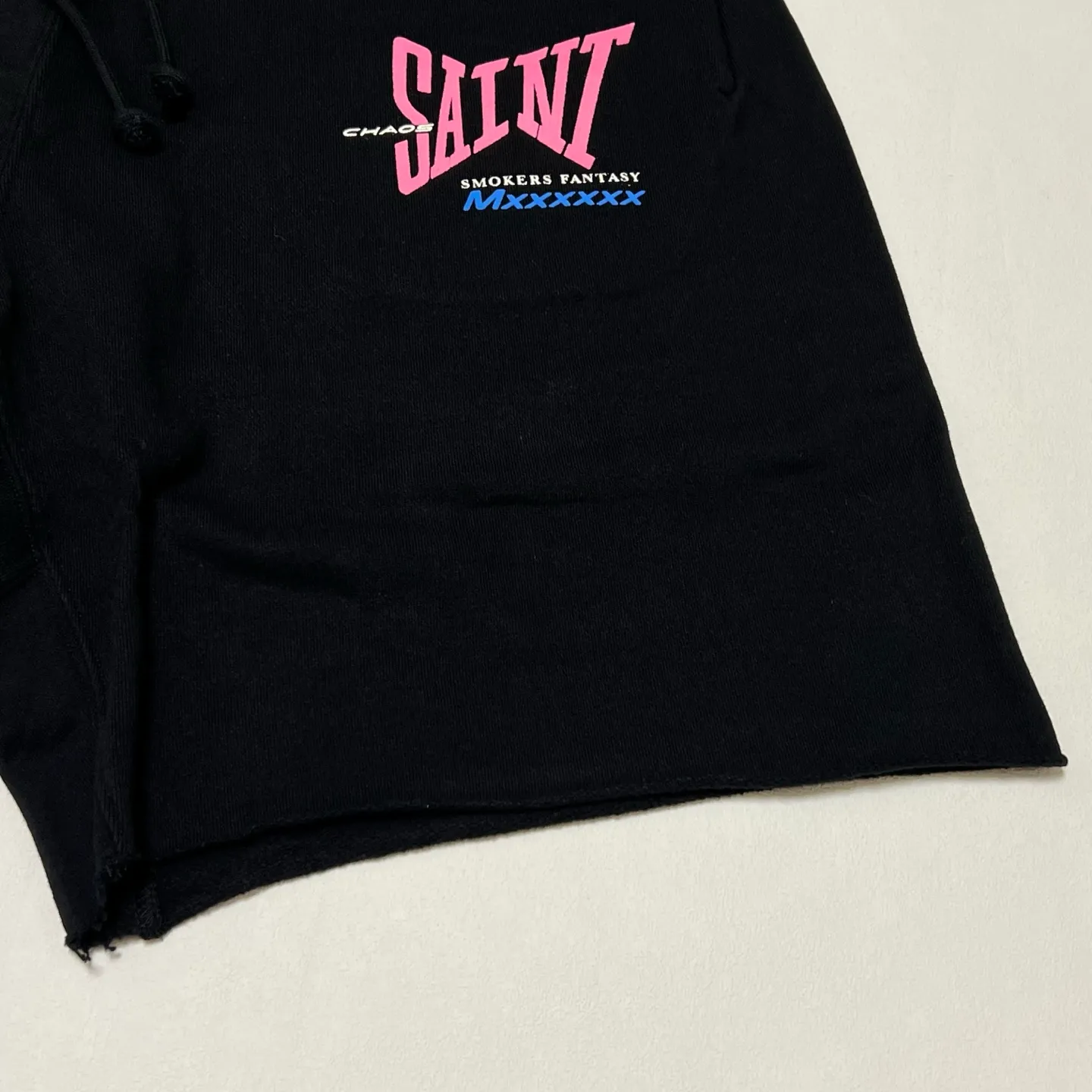 SAINT Mxxxxxx SWEAT SHORTS/RIBON SAINT/BLK pink SAINT LOGO shorts, black S-XL cotton and linen OE yarn fabric, stiff, light, comfortable and breathable, non-locking design, naturally rolled back after water, super handsome version, easy to match, original consistent main mark, wash water mark, little angel anti-counterfeiting mark